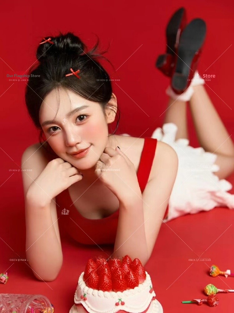 Red Birthday Theme Photography - đánh giá và giá Photography Studio